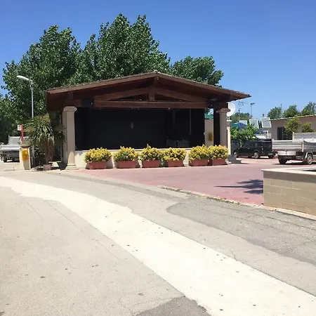 Camping Il Delfino Camping Borgo Santa Rita